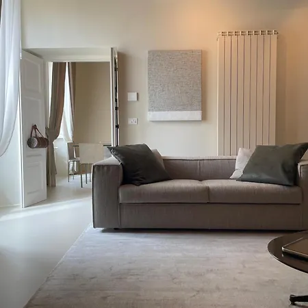Apartamento Luxury Loft In Palazzo Del 500 A Piazza Duomo - Casa Vetusti LʼAquila