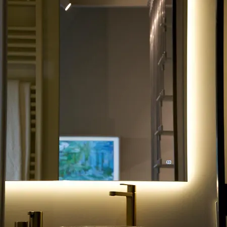 Luxury Loft In Palazzo Del 500 A Piazza Duomo - Casa Vetusti Apartmán *